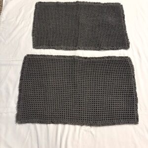 Gray Woven Bath Rugs set 2